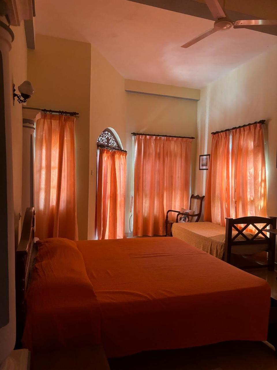 Village Inn Resort ネゴンボ エクステリア 写真